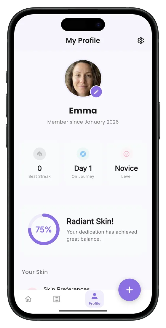 MyGlowApp profile with a 21-day streak and 82% radiant skin
